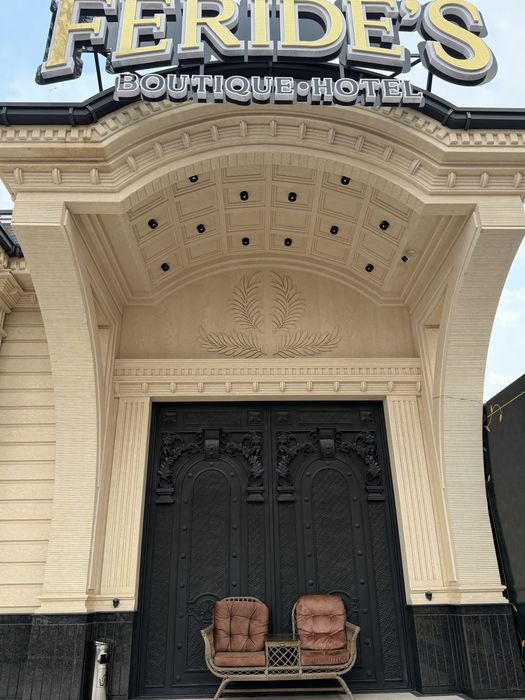 Granit travertine sokol fasat