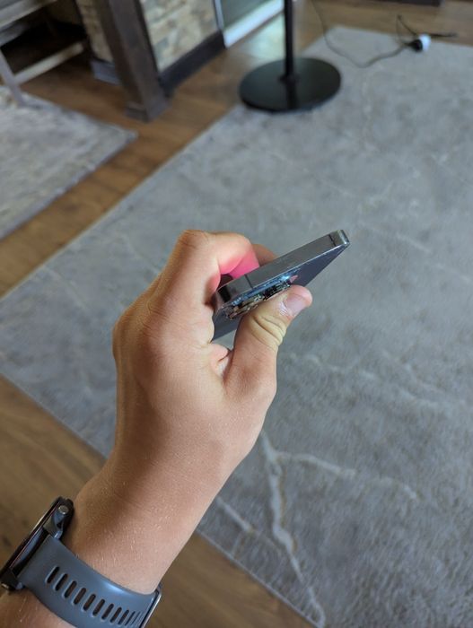 iPhone 14 Pro 256GB - 100% Original - Funcțional (Spate spart)