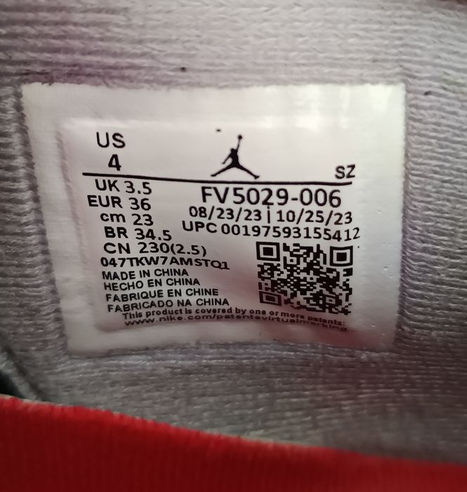 Air Jordan 4 Retro "Bred Reimagined"