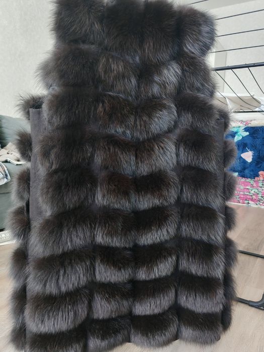 Продам безрукавку. Не дорого.