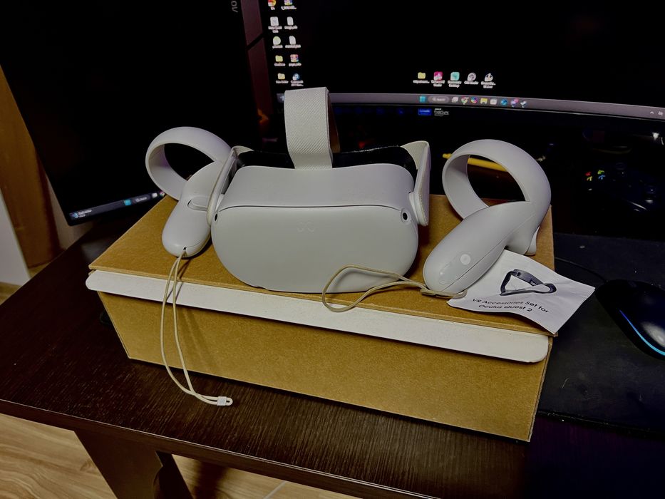 Meta Quest 2 VR 128GB + Facial Interface Premium Inclusă | Stare Perfectă