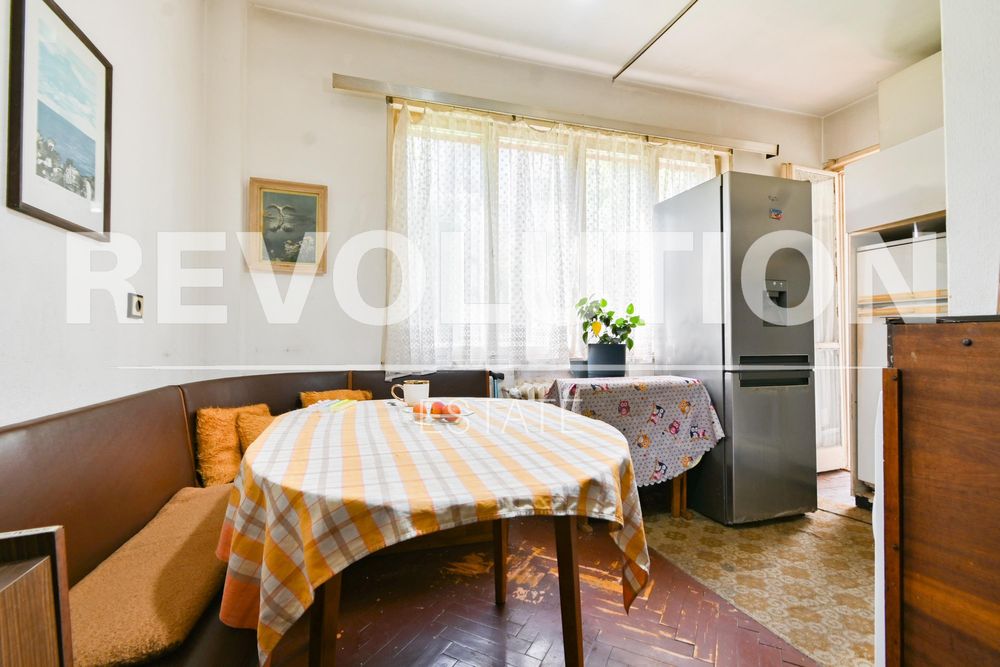 Продава се Двустаен апартамент в София, Лозенец - 55 кв.м за 4364 €/кв.м - Снимка #2