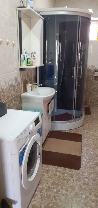 Подаётся большой дом на две семьи