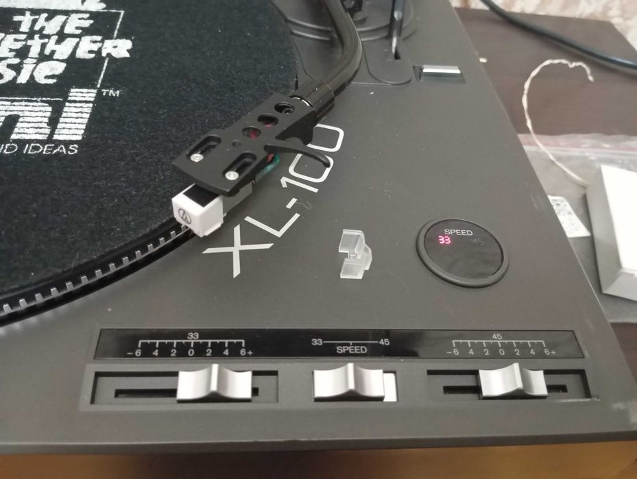 Продам проигрыватель винил дисков GEMINI model XL 100.