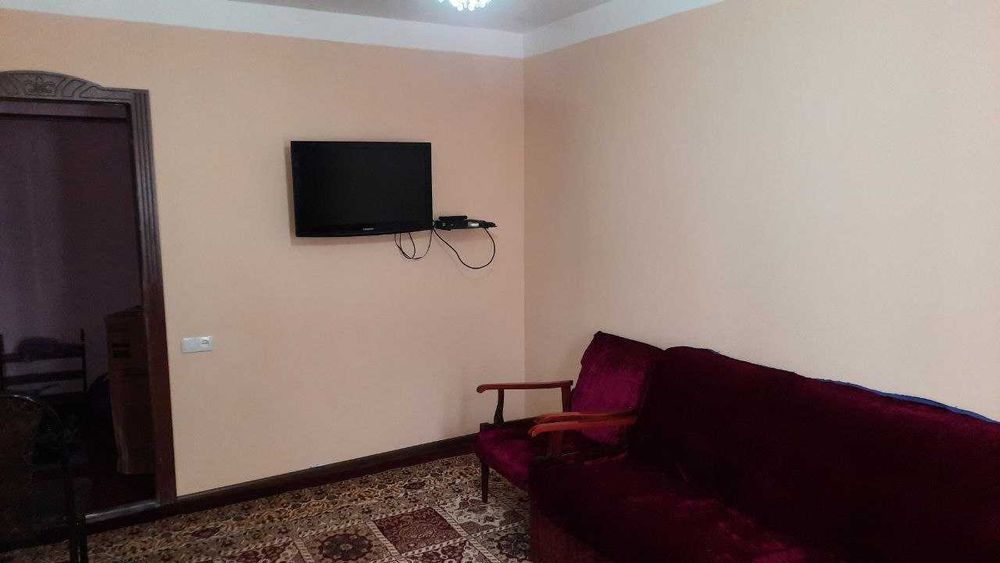 Сдается (ижирага) 2х ком кв на 2 этаже В Мархабо. Только семейным!