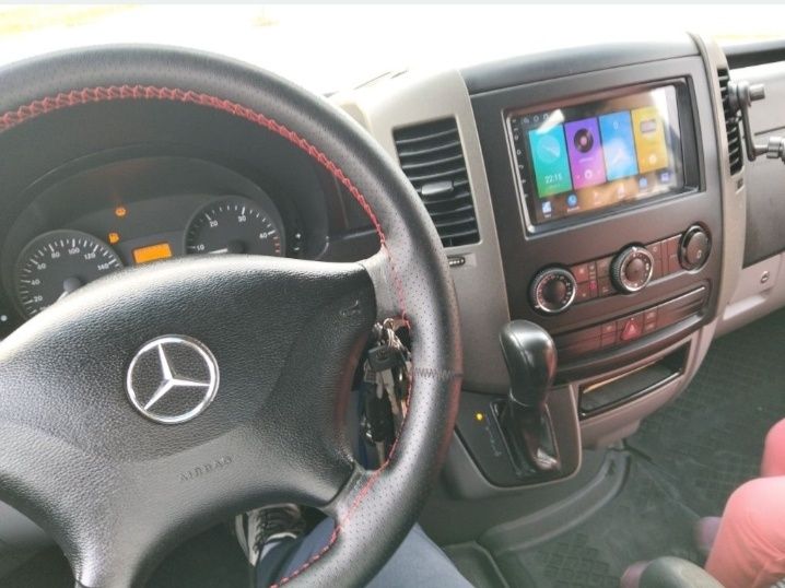 Mercedes sprinter 318/3.0/V 6/184Cp 5+1./6Locur+Marfa  /CLIMA