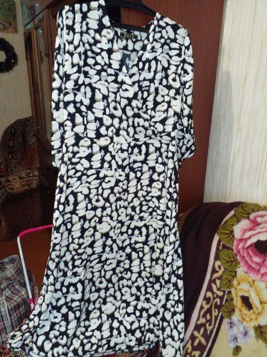 Продам платье недорого