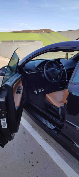 Peugeot 207 CC. Euro 5 An 2012
