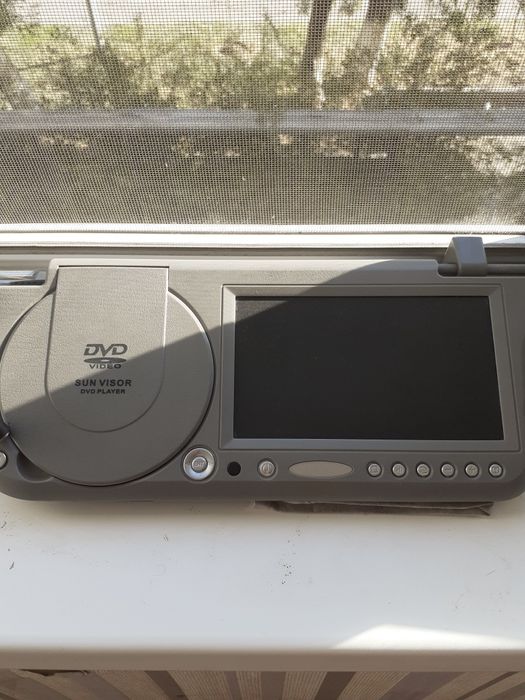 DVD козырёк от солнца