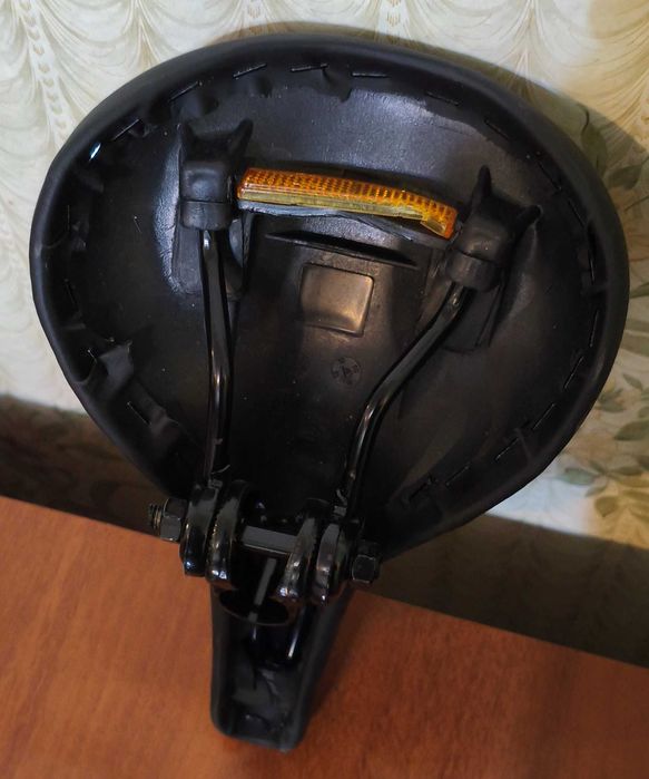 Велосипедное сиденье