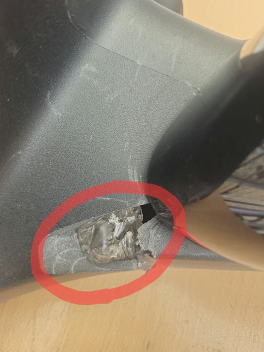 Боковой зеркало Tracker 2