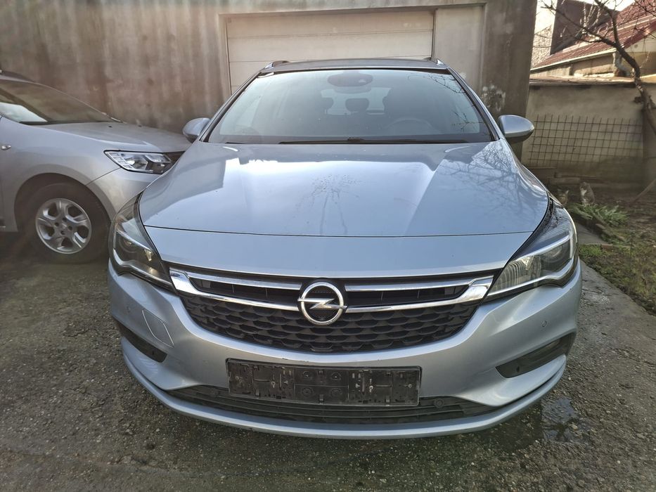 Opel Astra  K  avariat