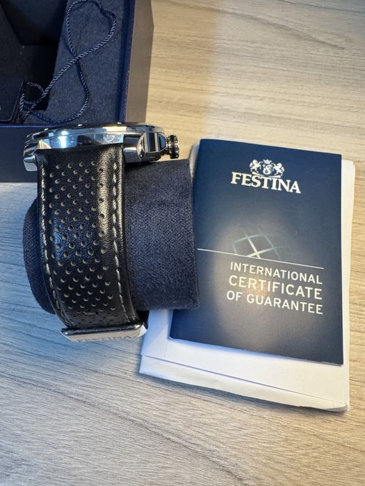 Vand doua ceasuri FESTINA noi