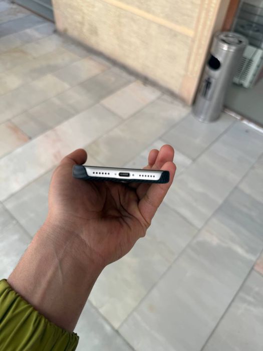 Iphone 17 pro max silver