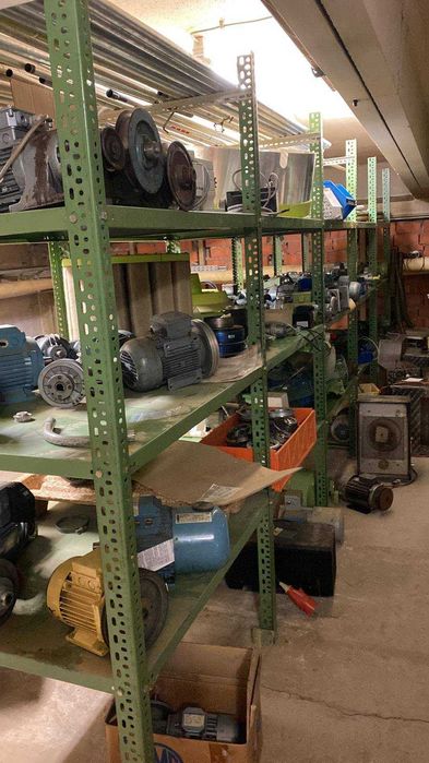 Rafturi metalice industriale rezistente – 80x100 / 90x90 cm