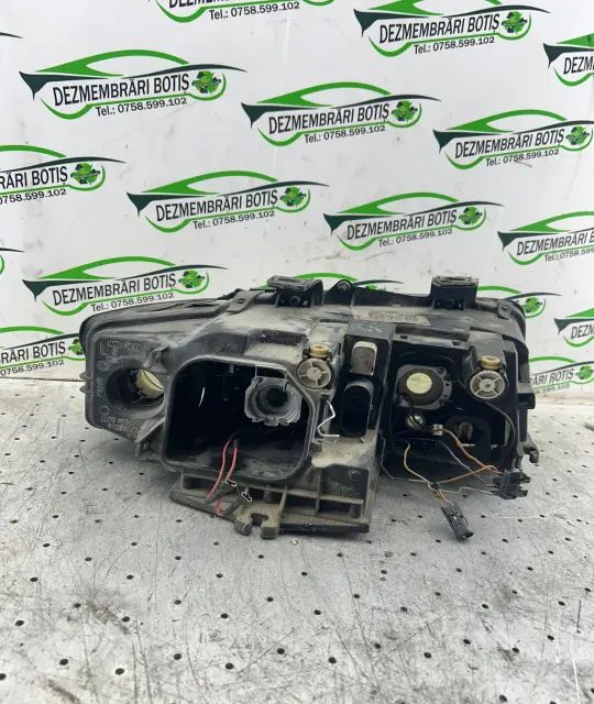 Far stanga 8E0941029C 8E0941029C Audi A4 2001 1.9 TDI 5MT (130 hp)