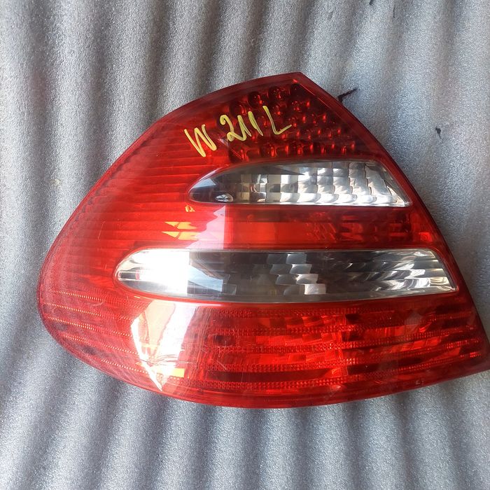 Стоп за Мерцедес Е класа Авантгард W211 НАЛИЧЕН САМО ЛЯВ