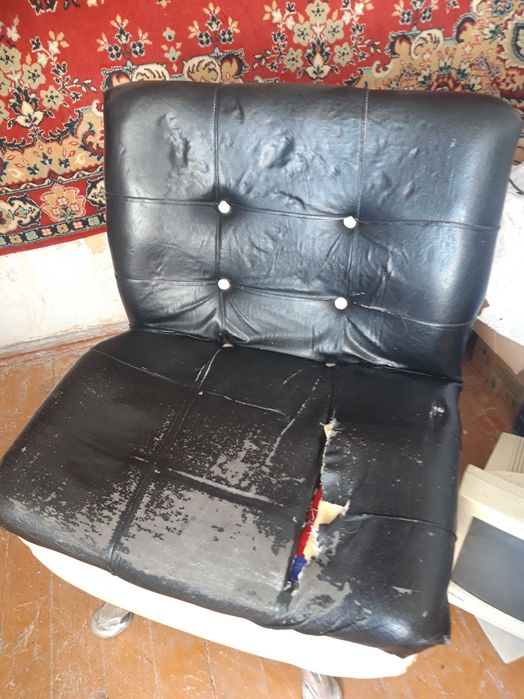 Продам два кресла