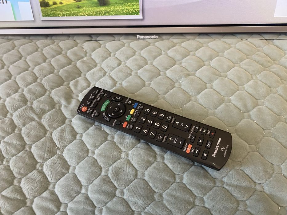 Продам ж/к смарт-телевизор Panasonic,рабочий.