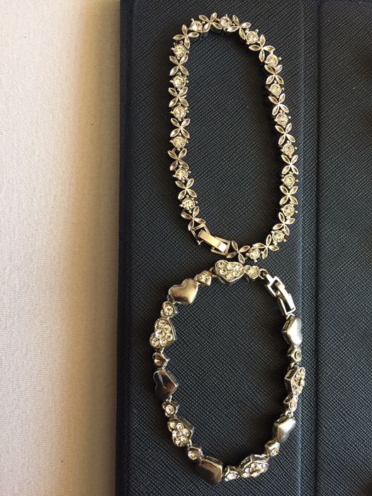 Висулки и обеци полускъп. камъни, гривни, пръстен