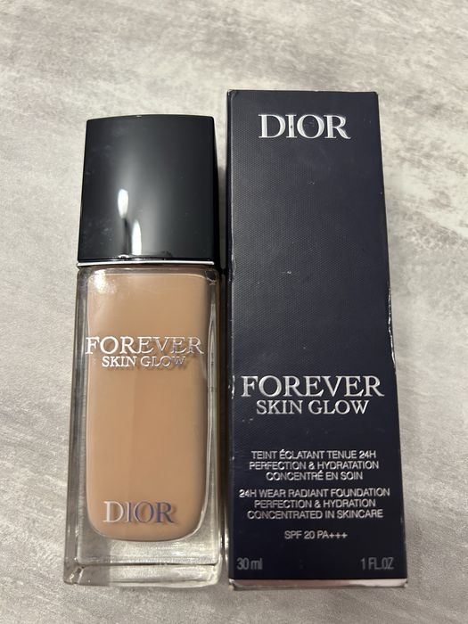 Фон-дьо-тен Dior forever skin glow