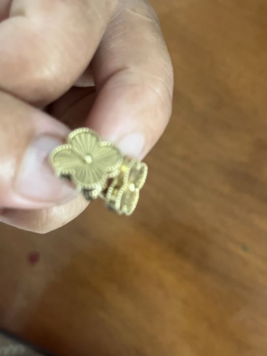 Продам золотые серьги ванклив, 3,5гр