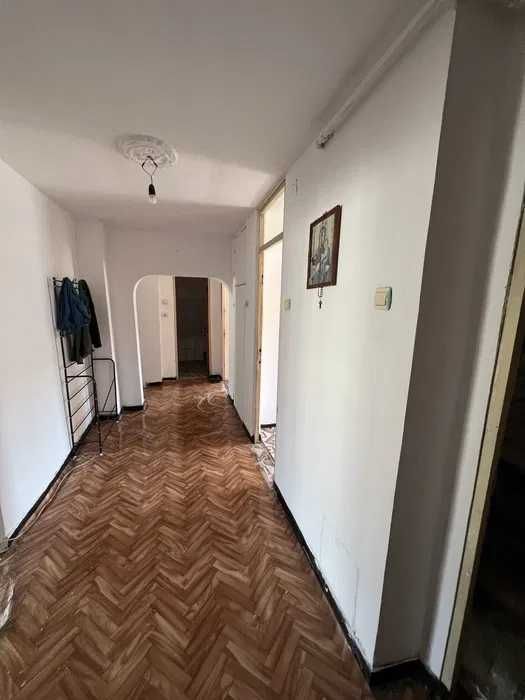 Vrei sa locuiesti  la un apartament cu 3 camere langa Arges Mall?