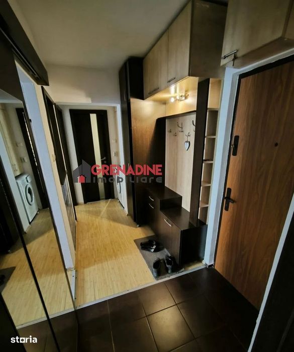 Apartament 2 Camere Decomandat - Parcare Proprie - Zona Racadau