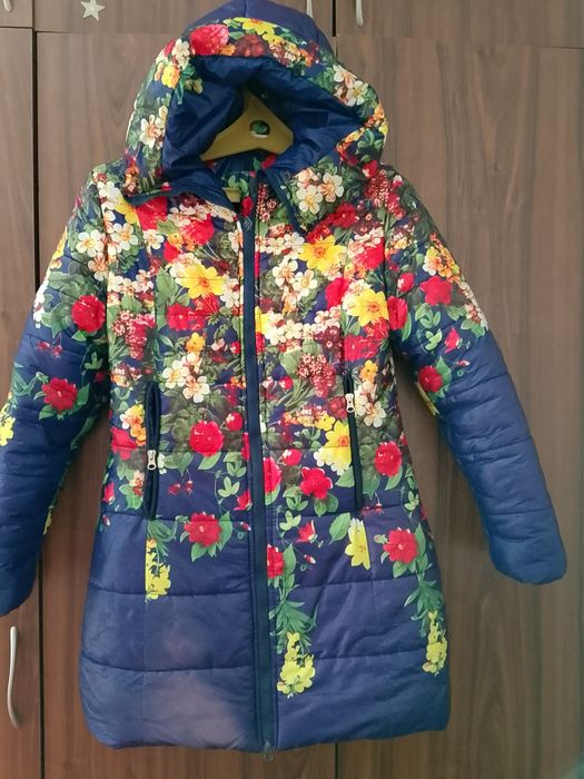 Продам одежду на девочку подростка, рр 46-48