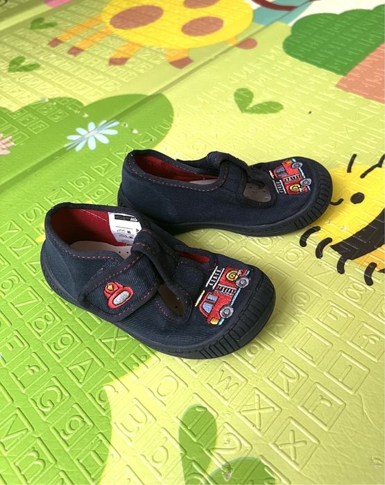 Детски пантофи за момче 25 номер