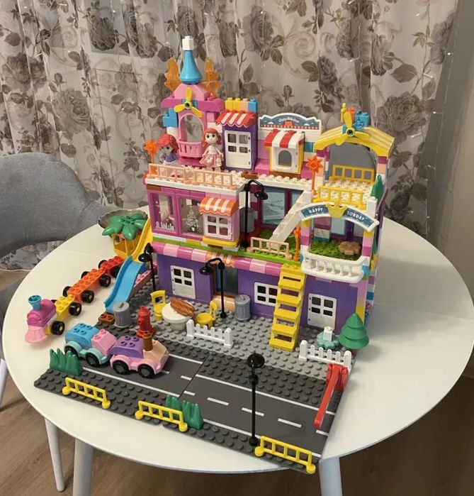 Продам конструктор детский