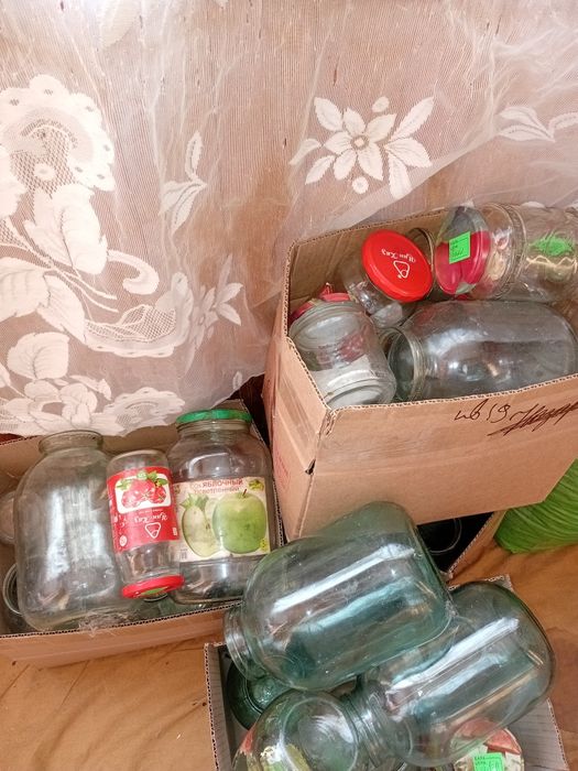 Продам стеклянные банки разного объёма