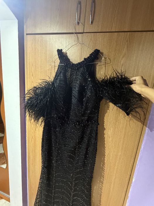 Rochie neagra  marimea 48
