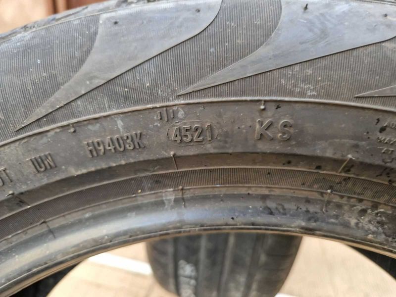 2 Pirelli R18 235/55
летни гуми
DOT4521