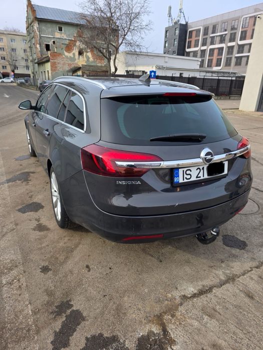 Vand Opel Insignia 2016 cu distributie si revizie efectuata
