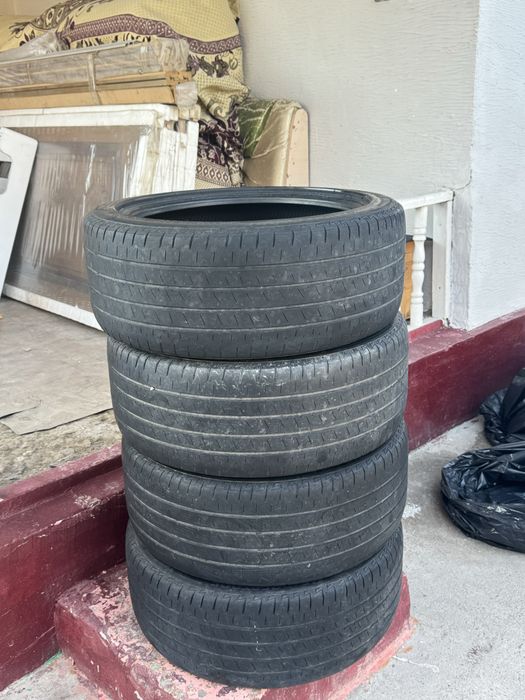 Комплект шин Bridgeston 235/45/18