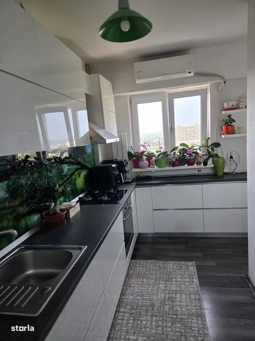 Decamandat 48 m2 utili 2 camere, Cl. Bucuresti, Rotonda