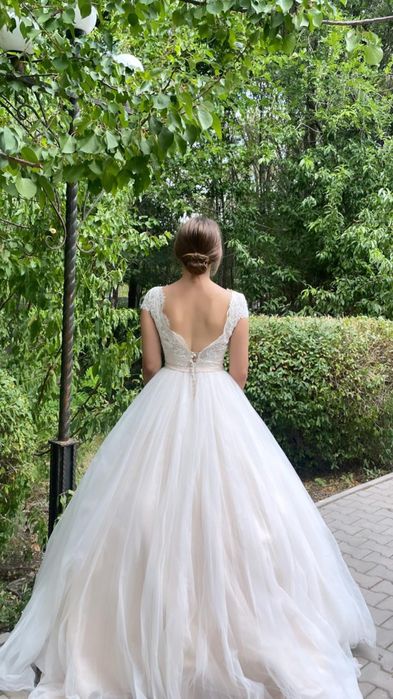 Платье свадебное