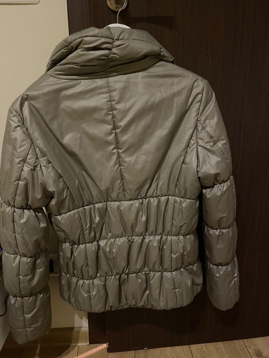 Продавам дамски зимни якета