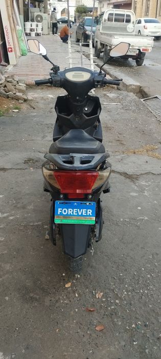 Elektron skuter Forever srochna sotiladi
