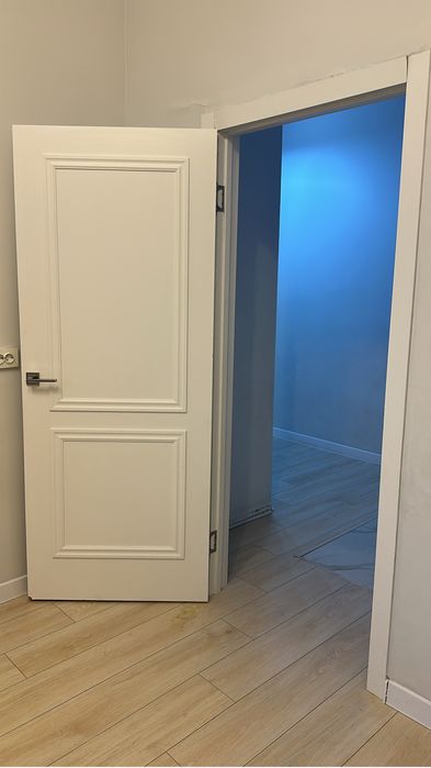 Срочно 1 дверь на 80см