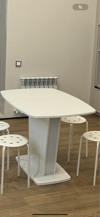 Продам кухонный стол