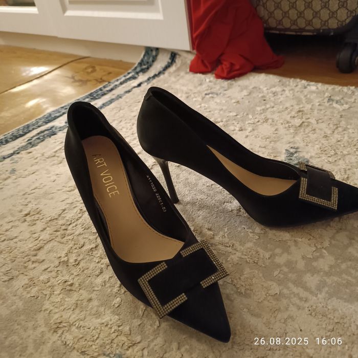 Туфли сатылады, мулдем киилмеген