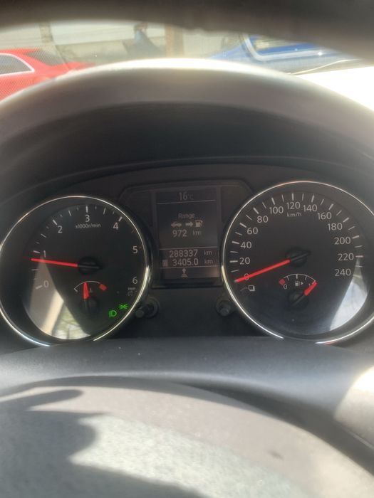Vand nissan qashqai +2 anul 2011 in stare buna de functionare mai multe detalii si poze la nr 0754843974