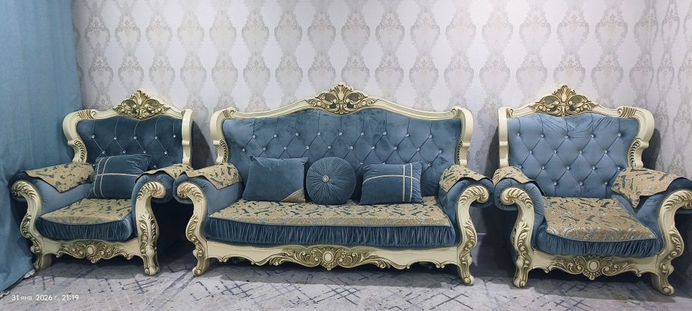 Мягкий уголок диван