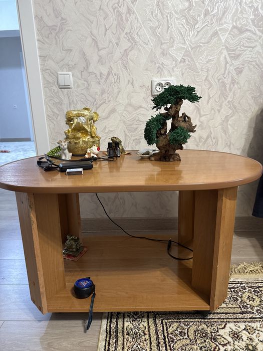 Журнальный столик