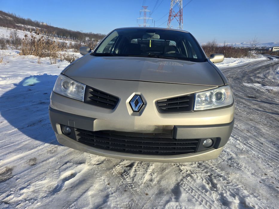 Renault Megane 2 Sedan 1.6   113 CP 2008. benzina.  AC funcțional