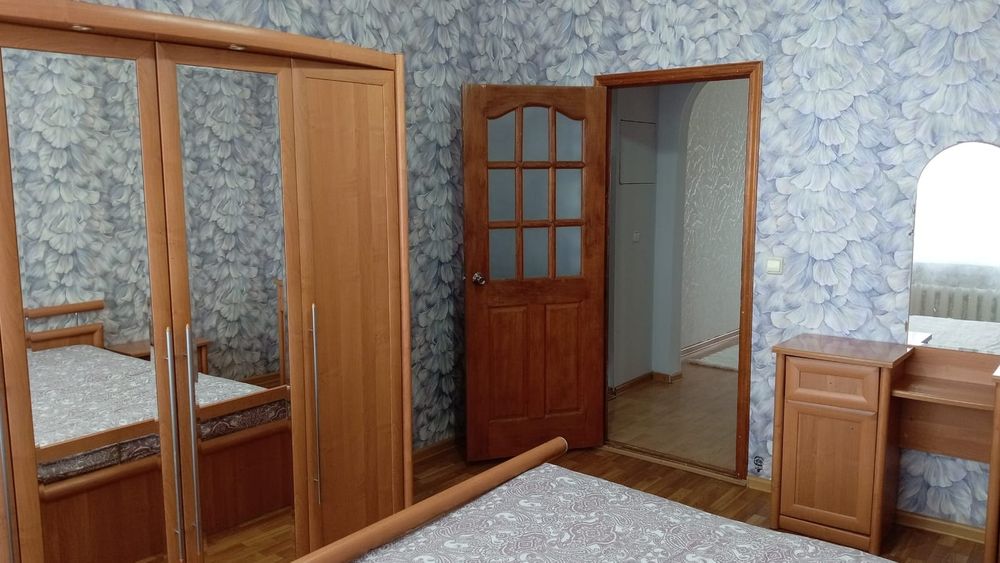 Продаётся 3 комнатная квартира в городе Аксай.