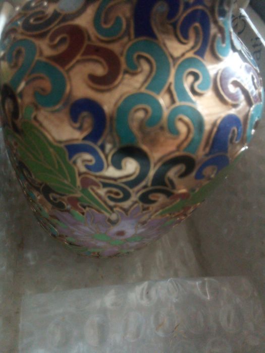 Vaze alama, lucrate cu modele in relief, noi, China