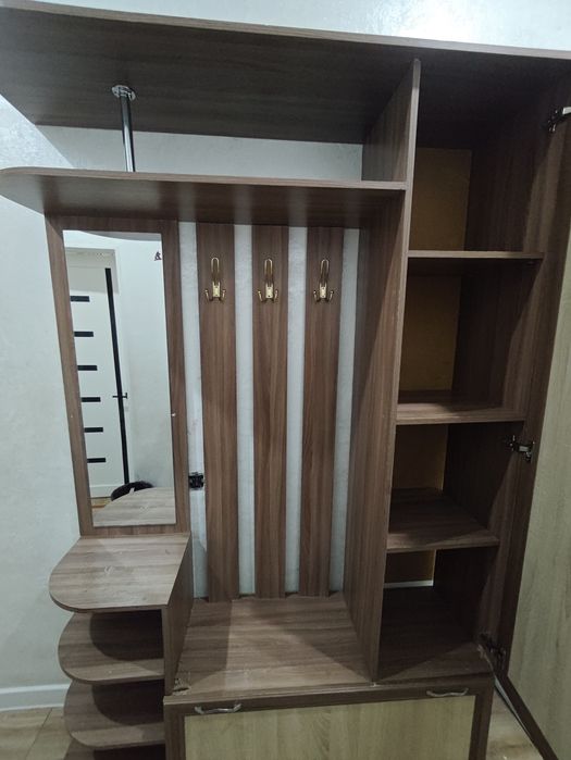 Продам прихожку.